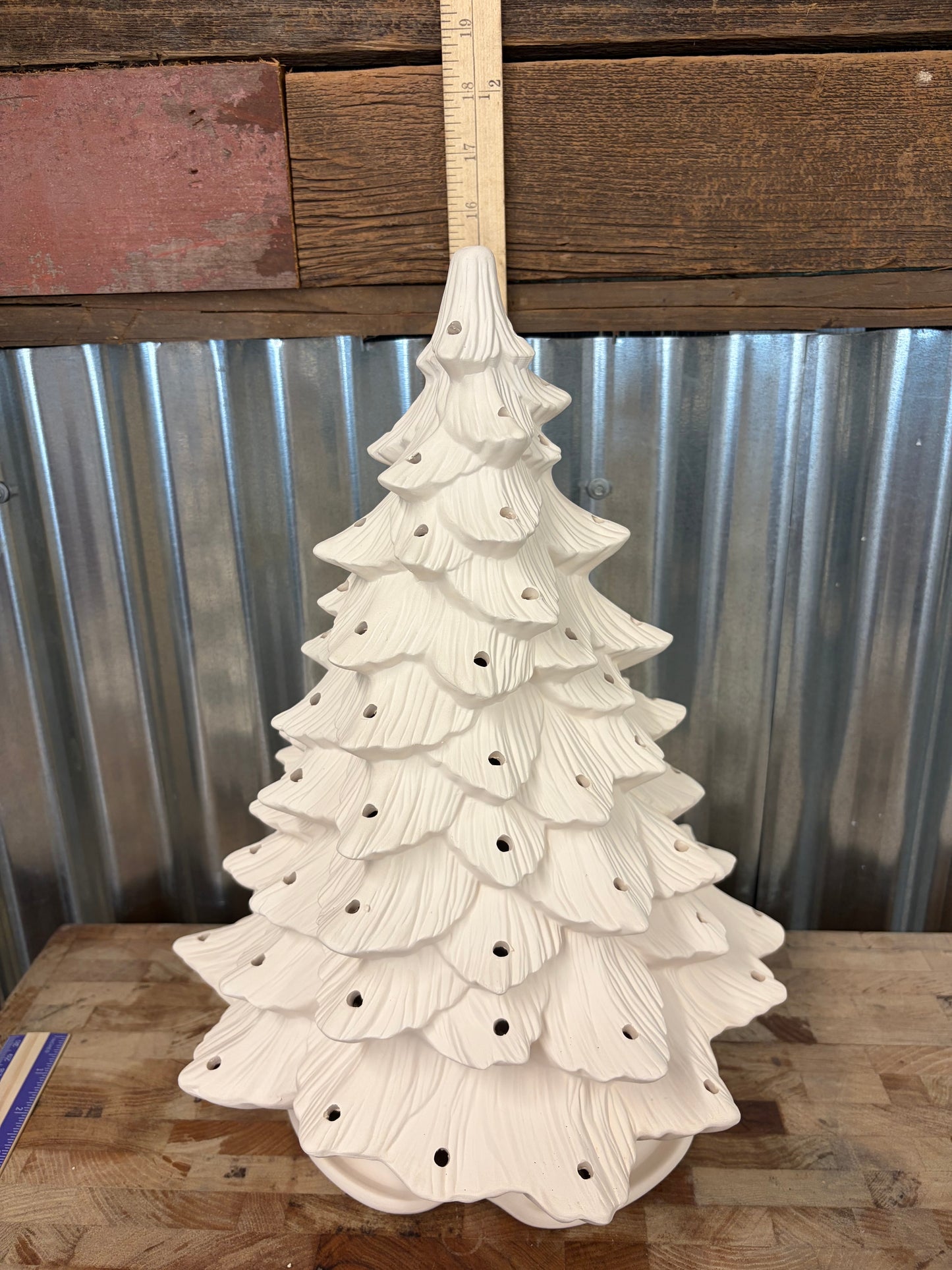 Doc Holliday 16" Christmas Tree Workshop